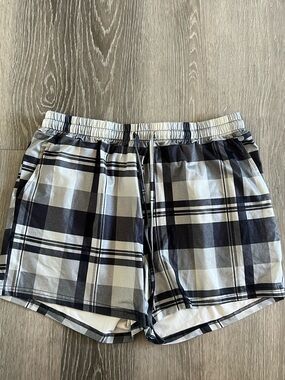 Black & White Plaid Athletic Shorts with Elastic Waist